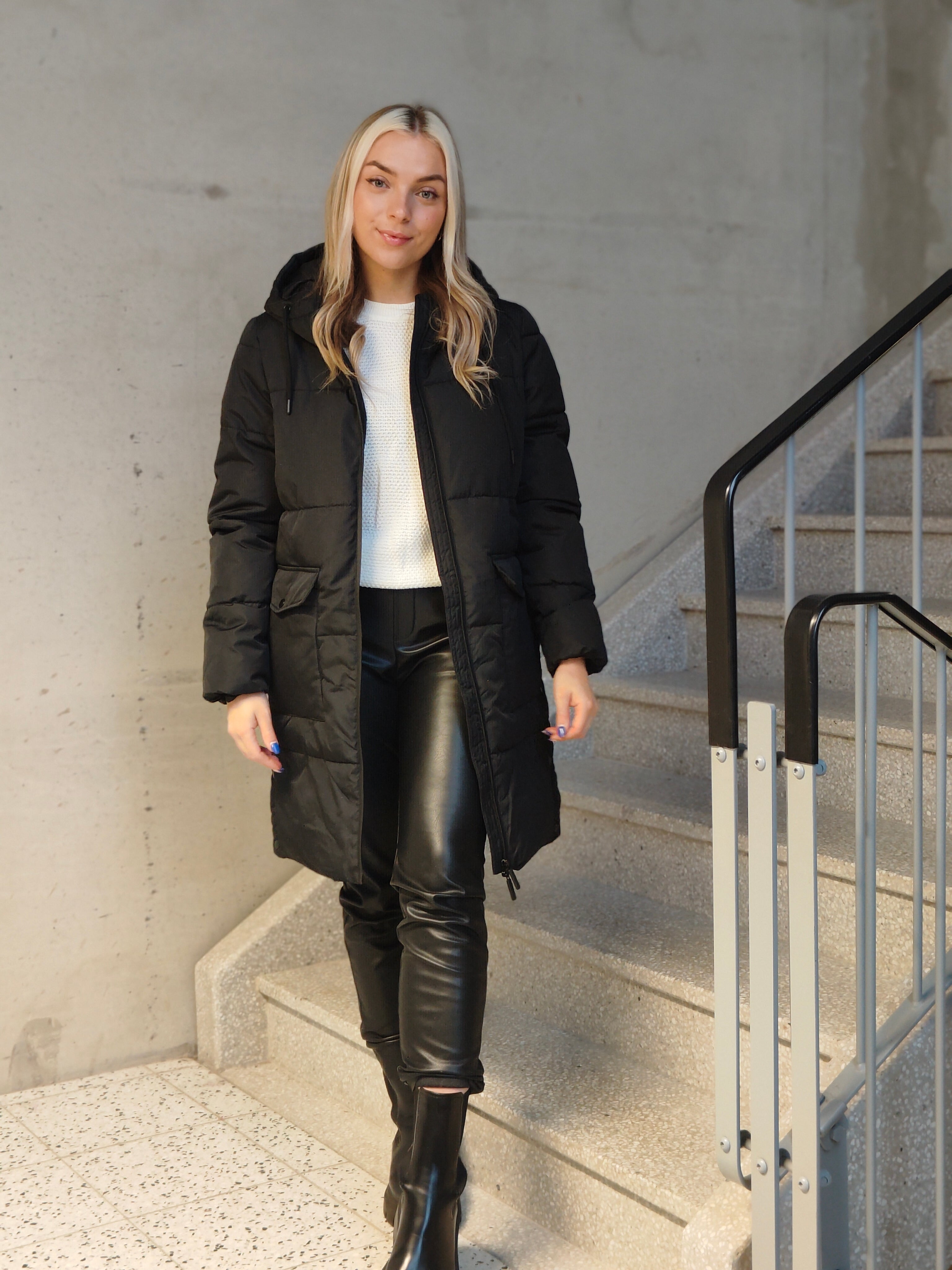 VIDORSTY Coat - Black Beauty